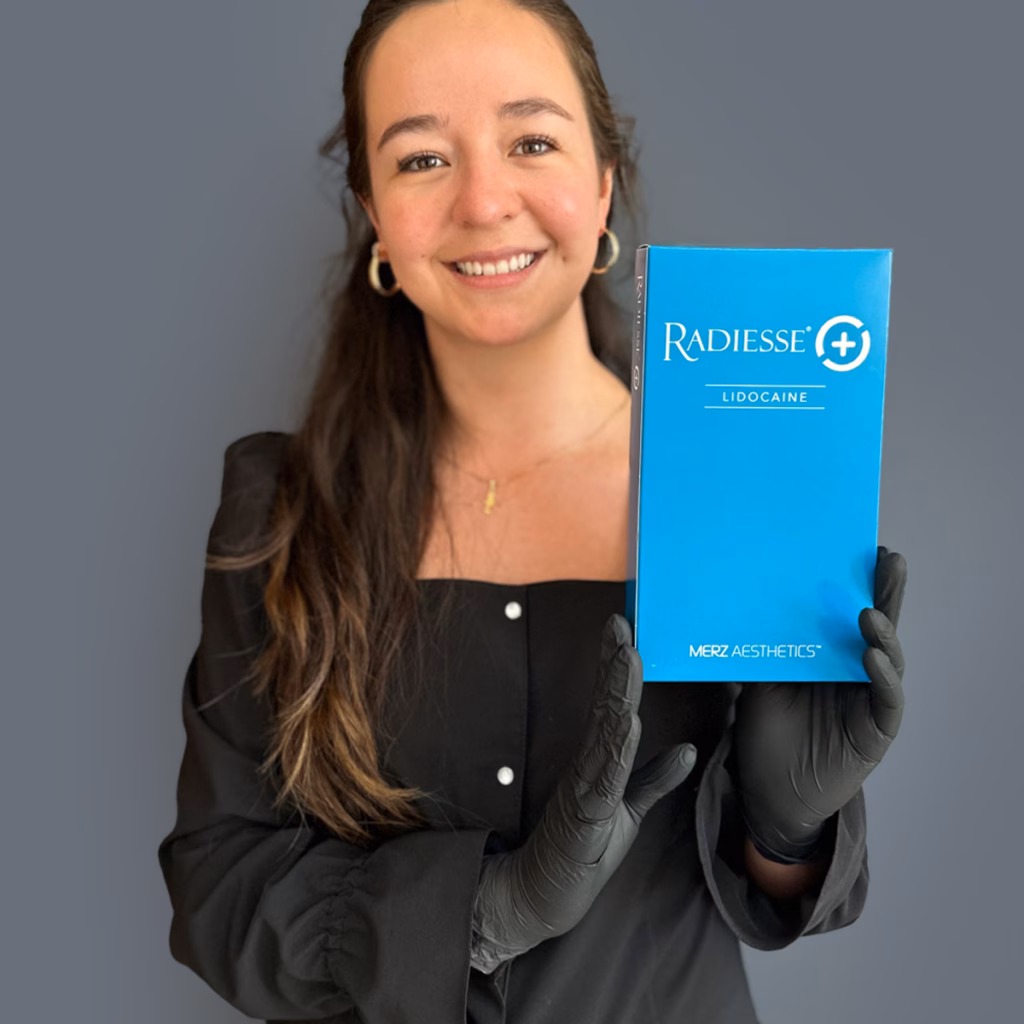 piel rejuvenecida con Radiesse en Clínica EM